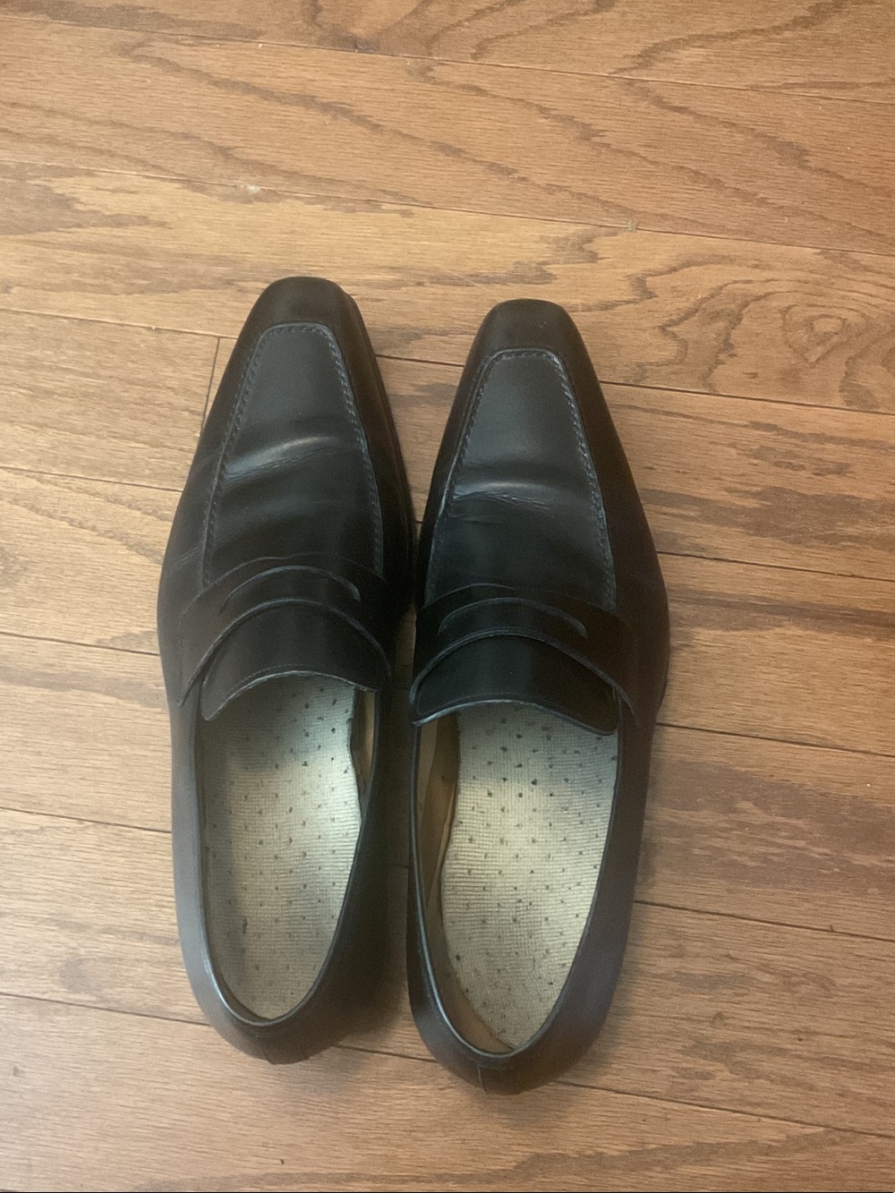 Magnanni Black Leather Penny Loafers